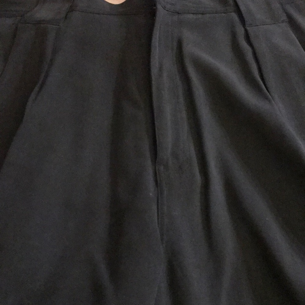 Men’s - IZOD Silk Pleated Shorts